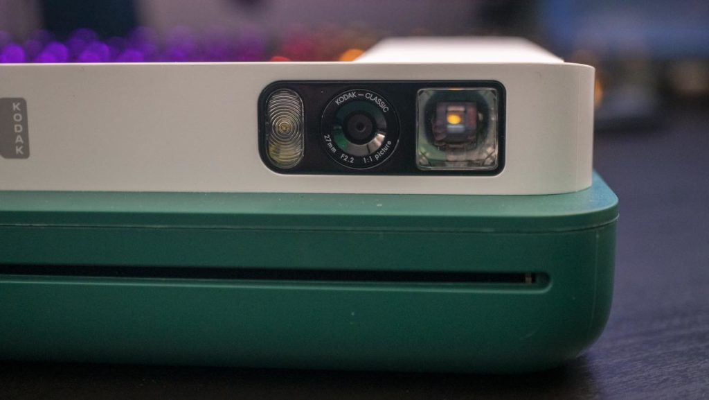 kodak smile classic instant camera